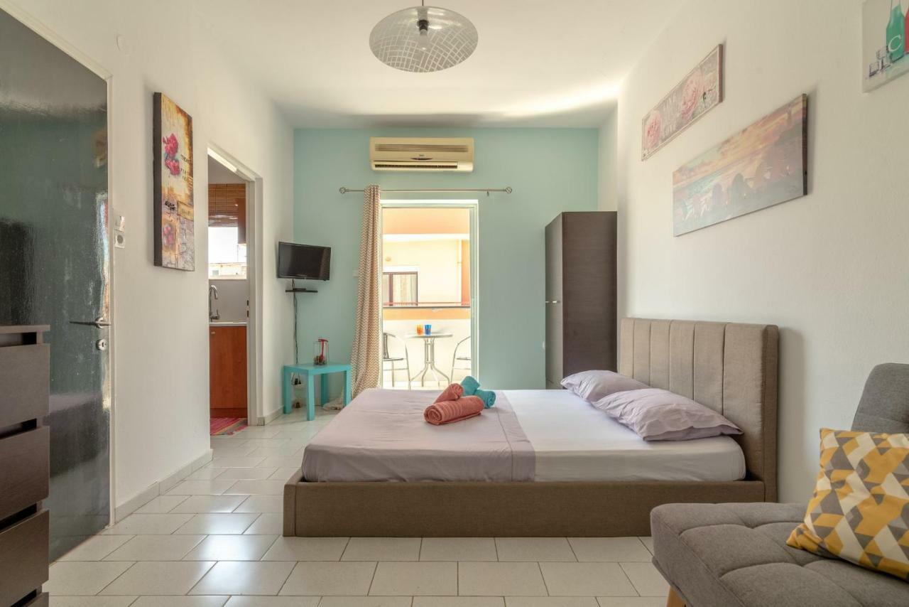 3Rd Floor Apartment Next To The Beachfront Iraklio Exteriér fotografie